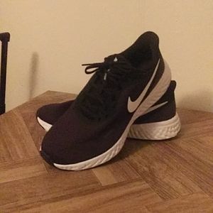 Nike shoes Size 11.5